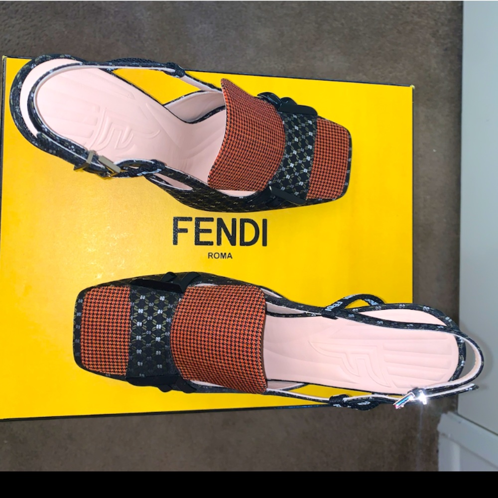AUTHENTIC NWT Fendi Heels